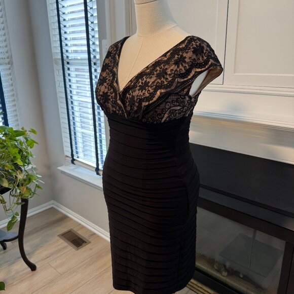 ✨ Adrianna Papell Black Lace & Bandage Sheath Dress ✨ - Picture 3 of 10